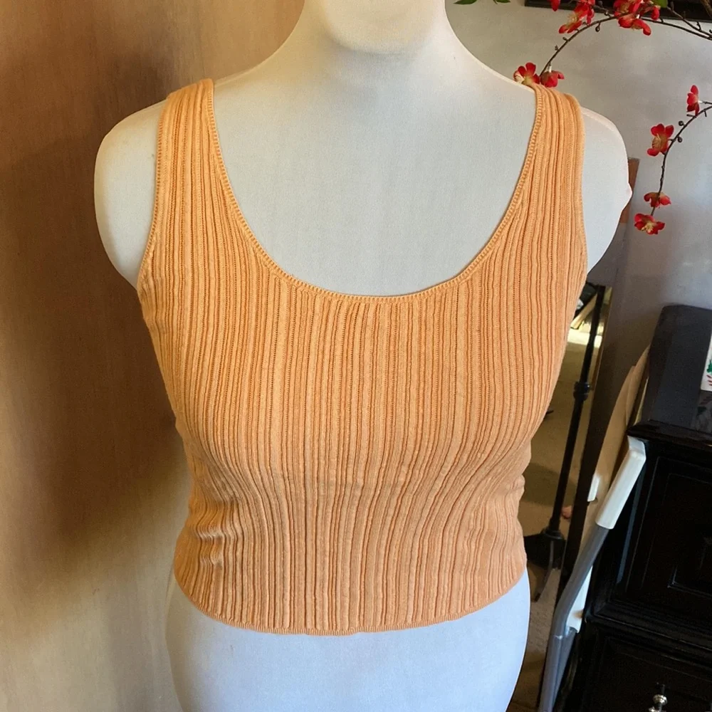 VINCE (M) Ribbed Tanktop - Picture 6 of 9